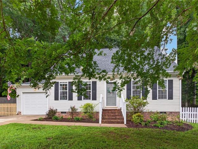 6213 Adams Hunt DR