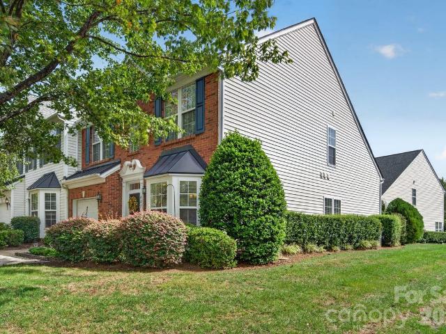 621 Colbert Way