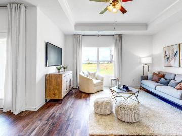 621 Acorn Court