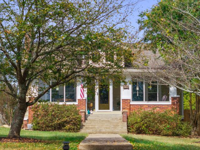 621 Highland Avenue NW