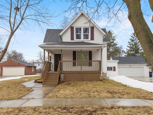 621 N HURON Street