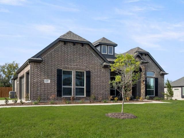 621 S Hidden Lks Dr, DeSoto, TX 75115 | MLS #21057
