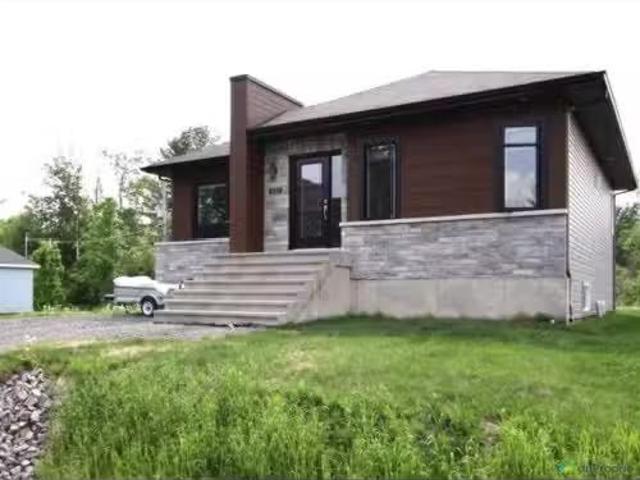 621 Rue Andrassy, Mascouche, QC, J7K 3C2 house for sale Lis.