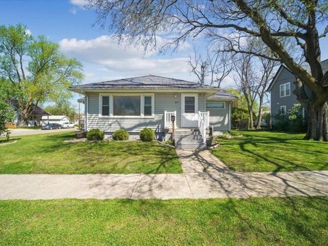 621 W Charles St, Oelwein, IA 50662