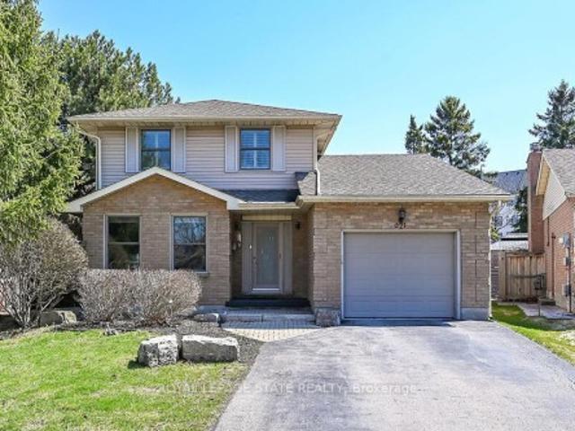 621 Tomahawk Crescent, Hamilton, ON, L9G 3T4 house for sale | Listing ID X13641 | Royal LePage