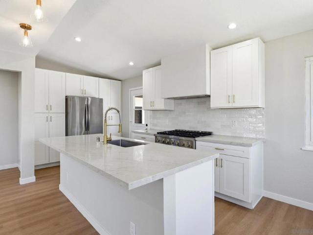 6228 Calle Pavana