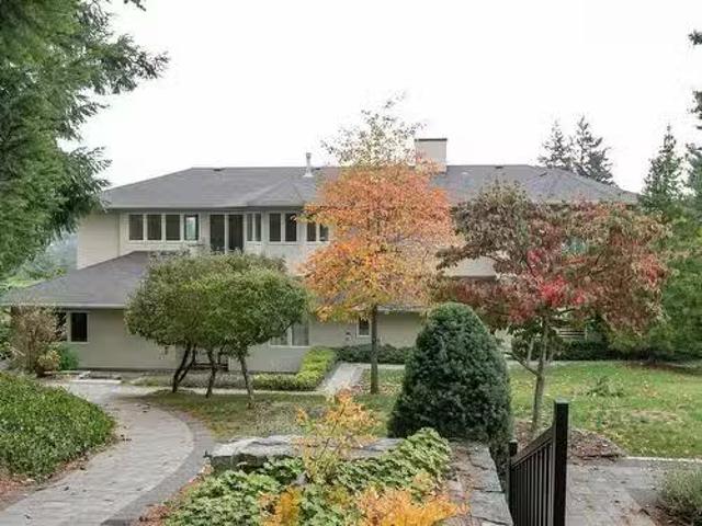 6220 Summit Avenue, West Vancouver, BC, V7W 1Y2 house for sa.