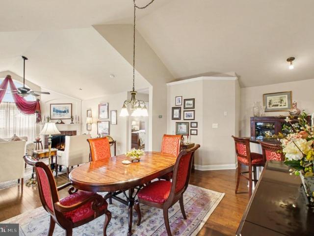 6223 Autumn Leaf Drive