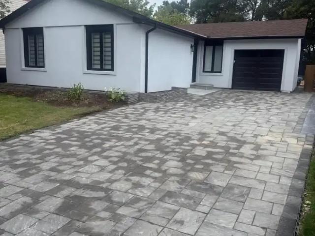 622 ELLIOTT CRESCENT