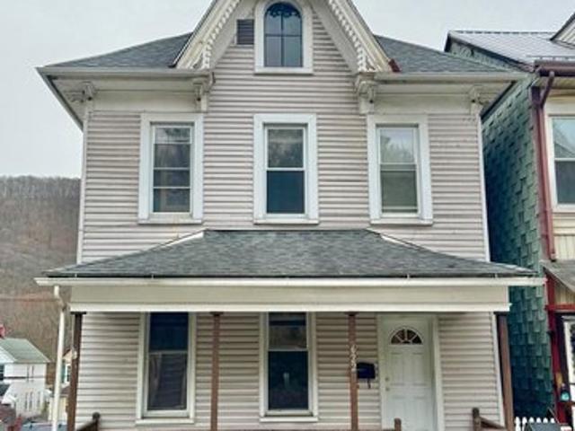 622 Washington Ave, Tyrone, PA 16686
