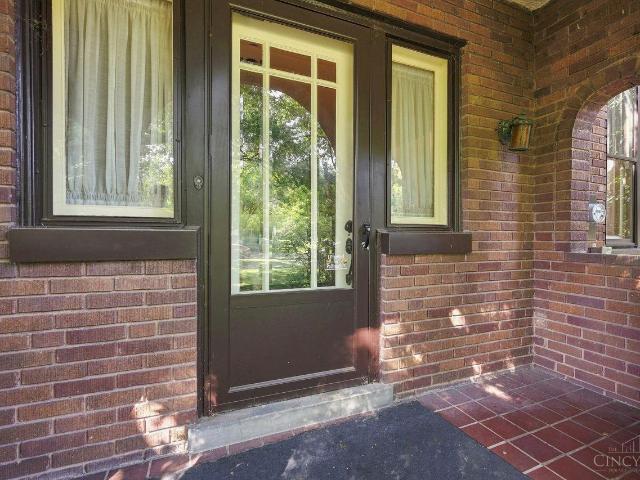 6235 Orchard Lane