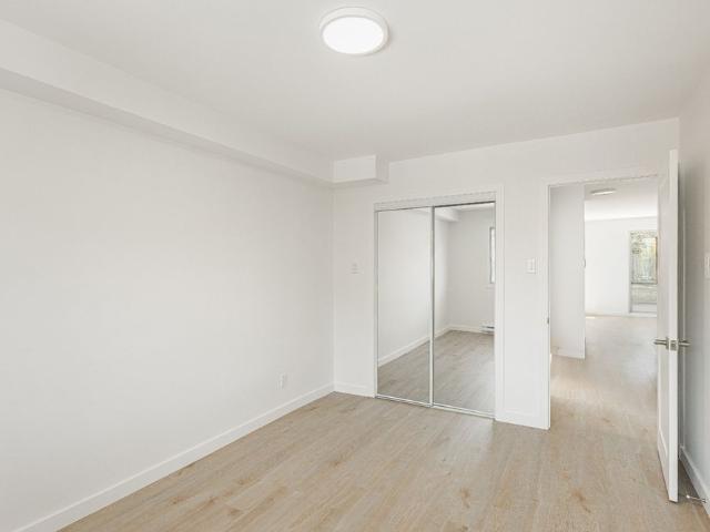 6235 Rue La Dauversière