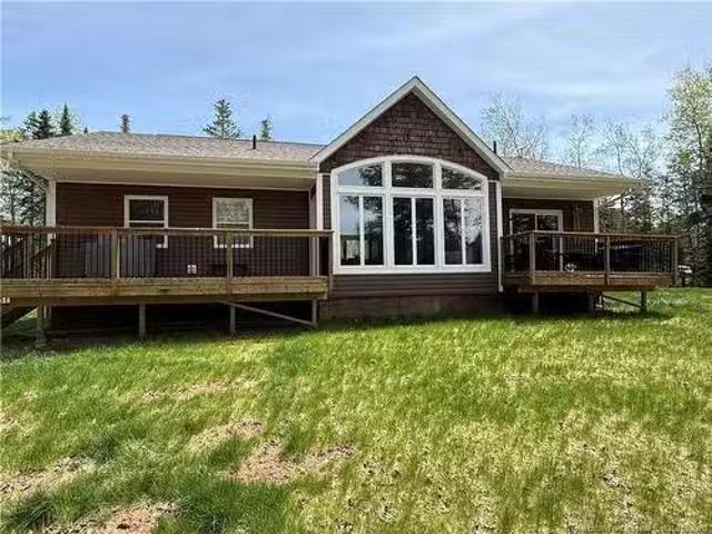 6239 Route 111, Jeffries Corner, NB, E4E 4H7 house for sale.