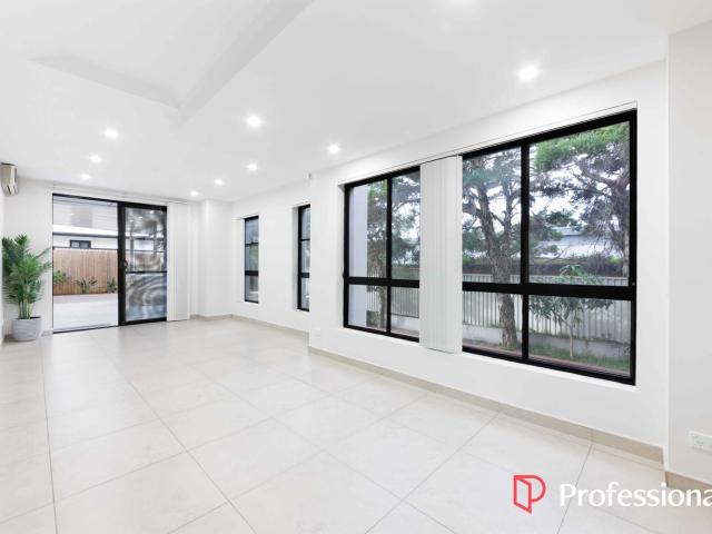 6/239 241 Excelsior StreetGuildford NSW 2161, Australia