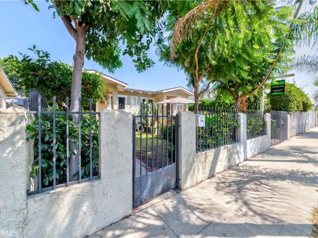 623 E 36th Street