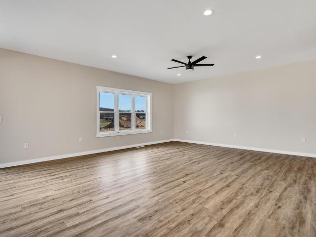 623 Lewis Ct