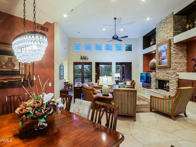 6249 e amber sun drive