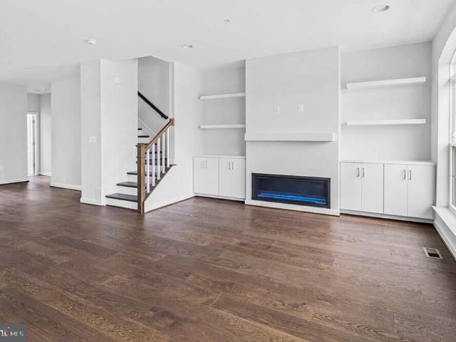 624 Catamaran Way
