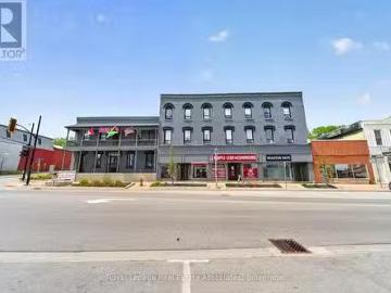 624 Berford Street, South Bruce Peninsula, ON, N0H 2T0 comme.