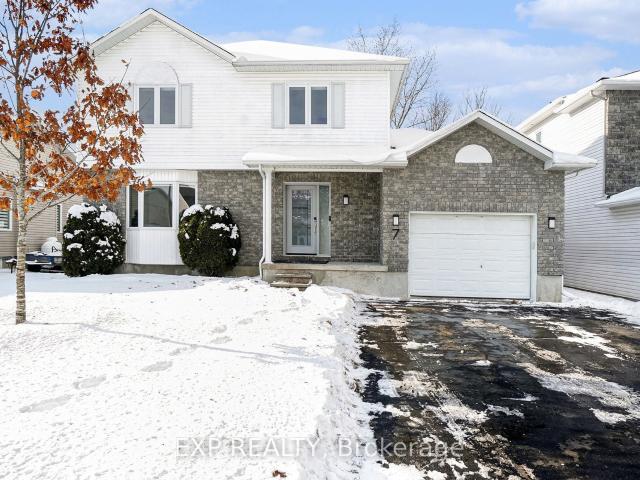 624 Geneva Crescent