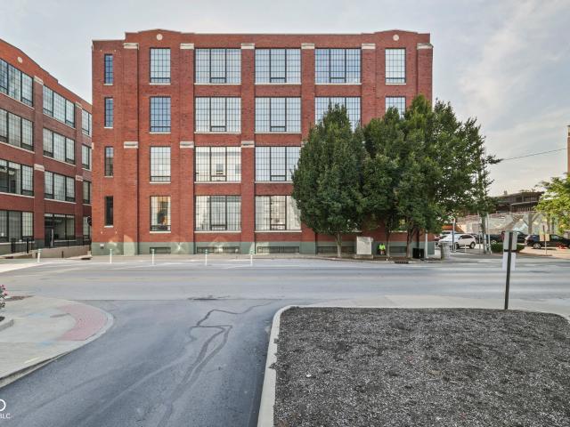 624 E Walnut Street # 110