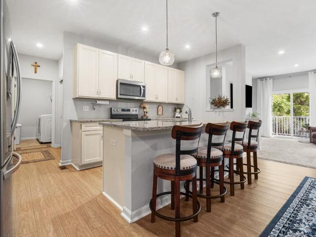 624 Morven Park Drive # 6D