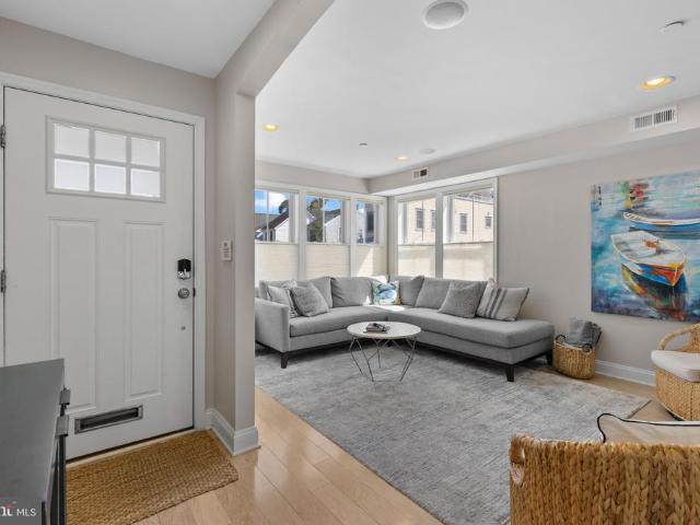 624 Second Street