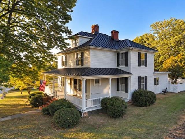 624 Peaks St, Bedford, VA 24523