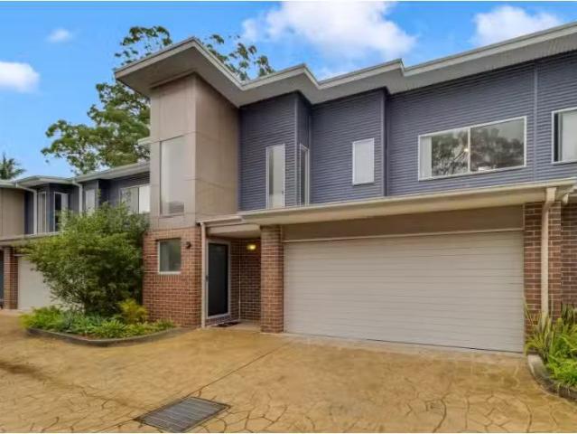 6/24 Pemell Street, Wyoming Townhouse for rent Listed by Jayd.