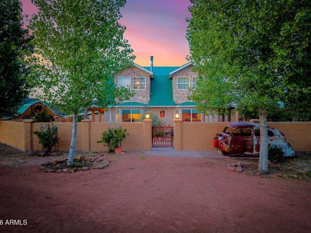 624 W Baker Ranch Road