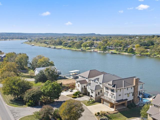 624 Waterside Dr, Marble Falls, TX 78654 | MLS #175750