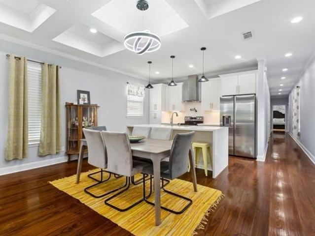 624 Thayer Street