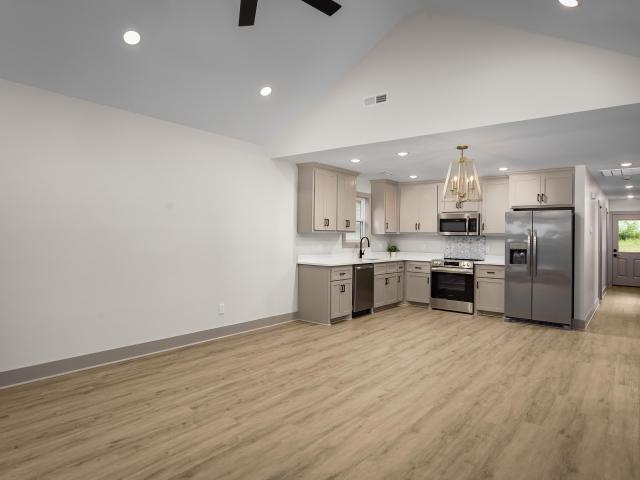 624 Trade St