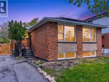 Hamilton, Ontario, Ontario - Garden, Parking