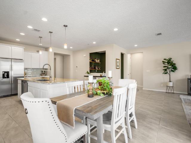6255 Bryce Canyon Lane NE