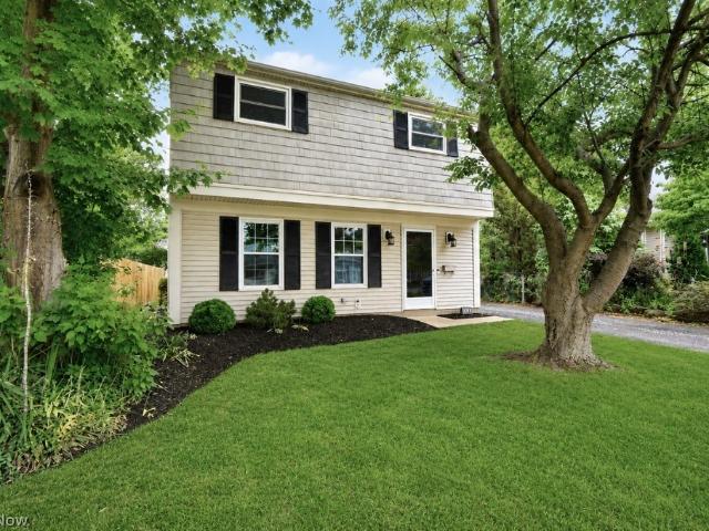 6257 Iroquois Trail