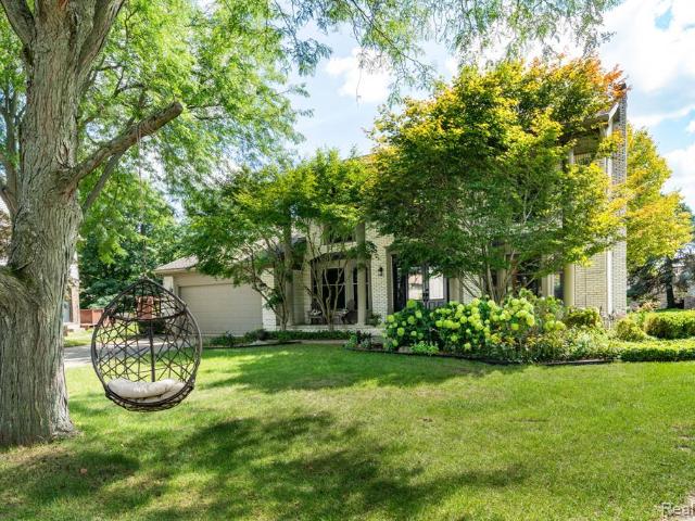 6253 Fairbrook Court