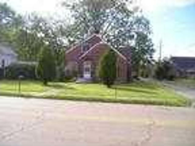 $625 / 3br Nice All Brick Tudor Home Piedmont map 3br bedroom