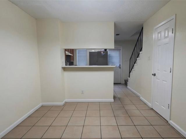 625 Carriagehouse Lane # 3G