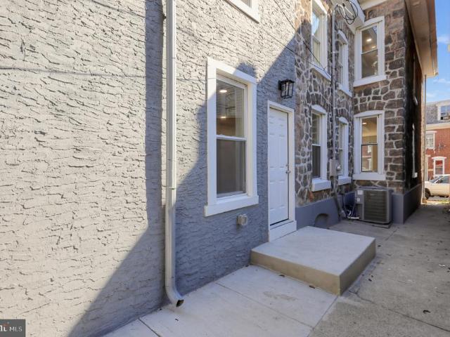 625 Chain Street
