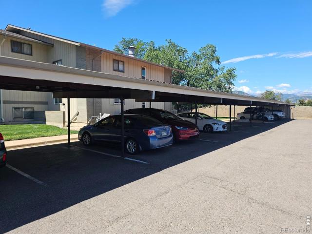 625 Manhattan Place # 305