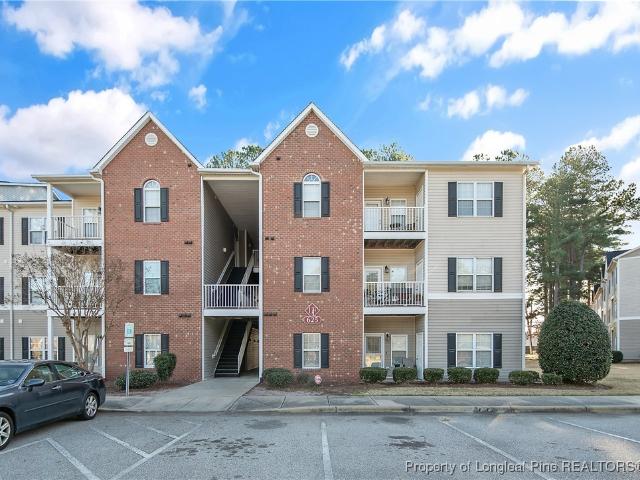 625 Marshtree Ln, Unit 108, Fayetteville, NC 28314 | MLS #755812