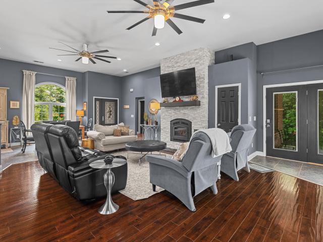 625 Pine Ridge Road