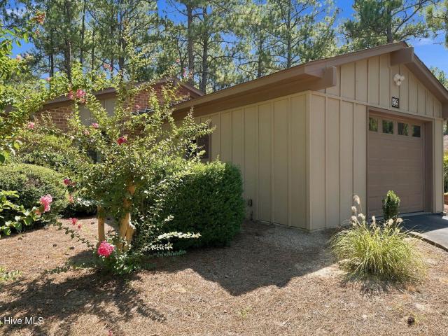 625 Redwood Drive
