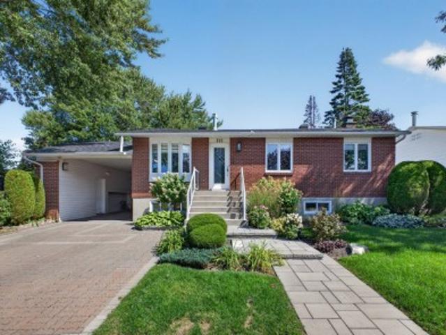 625 Rue Massena, Longueuil Greenfield Park, QC, J4V 1E3 house for sale | Listing ID 22355 | Royal LePage