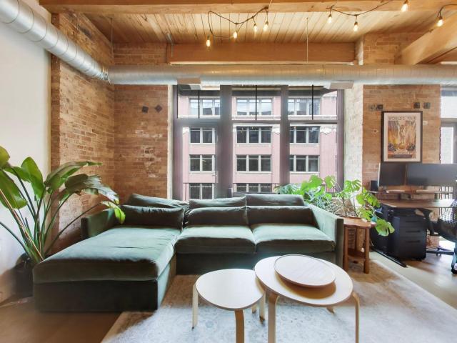 625 W Jackson Boulevard # 512