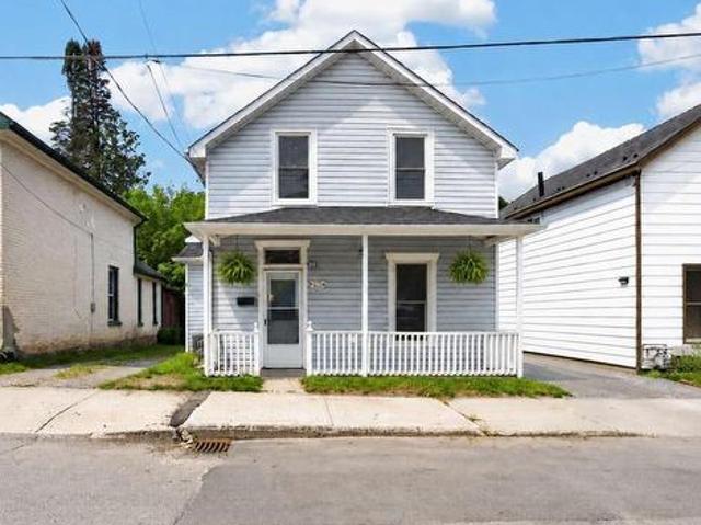625 Union Street, Peterborough Town Ward 3, ON, K9H 3V4 house for sale | Listing ID X13818 | Royal LePage