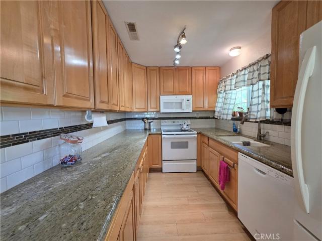 6265 Huggins Dr