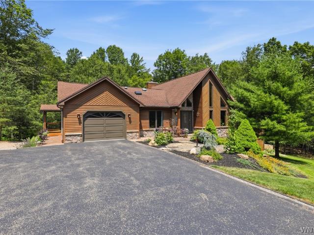 6269 Hillcroft Drive