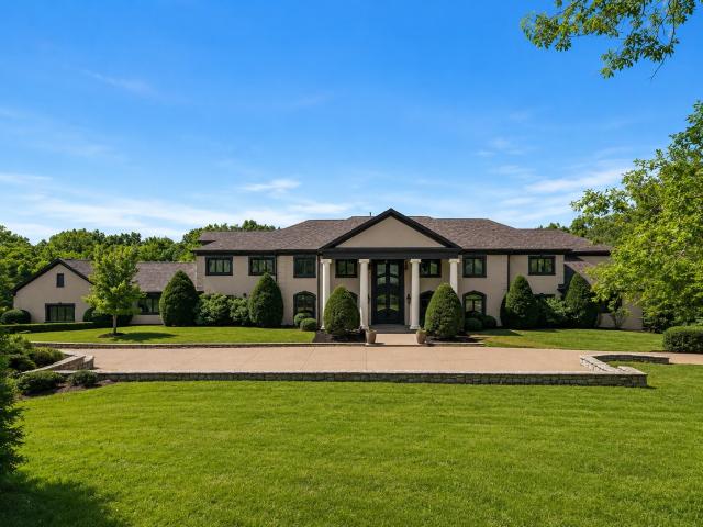 6261 Hillsboro Pike